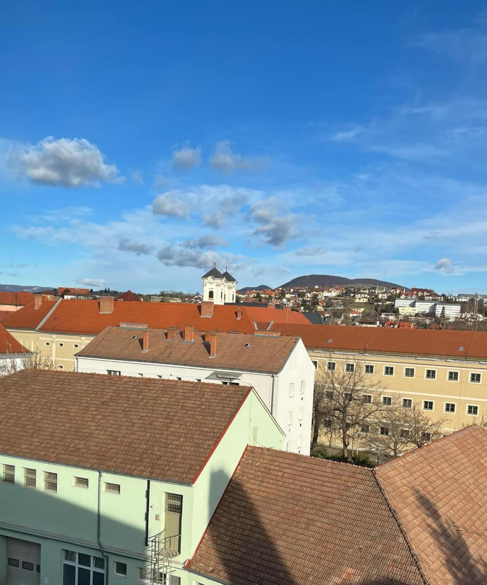 Hellowine Apartman Eger Exteriér fotografie